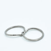 Alliance en titane entrelacés ∣ Bijoux Titane France®