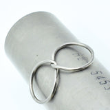 Anneaux en titane entrelacés ∣ Bijoux Titane France®