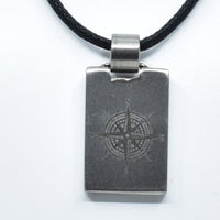 Pendentif Boussole en Titane