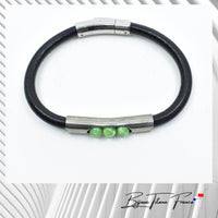 Bracelet en cuir véritable et titane personnalisable  orné de 3 perles vertes pour homme ∣ Bijoux Titane France®